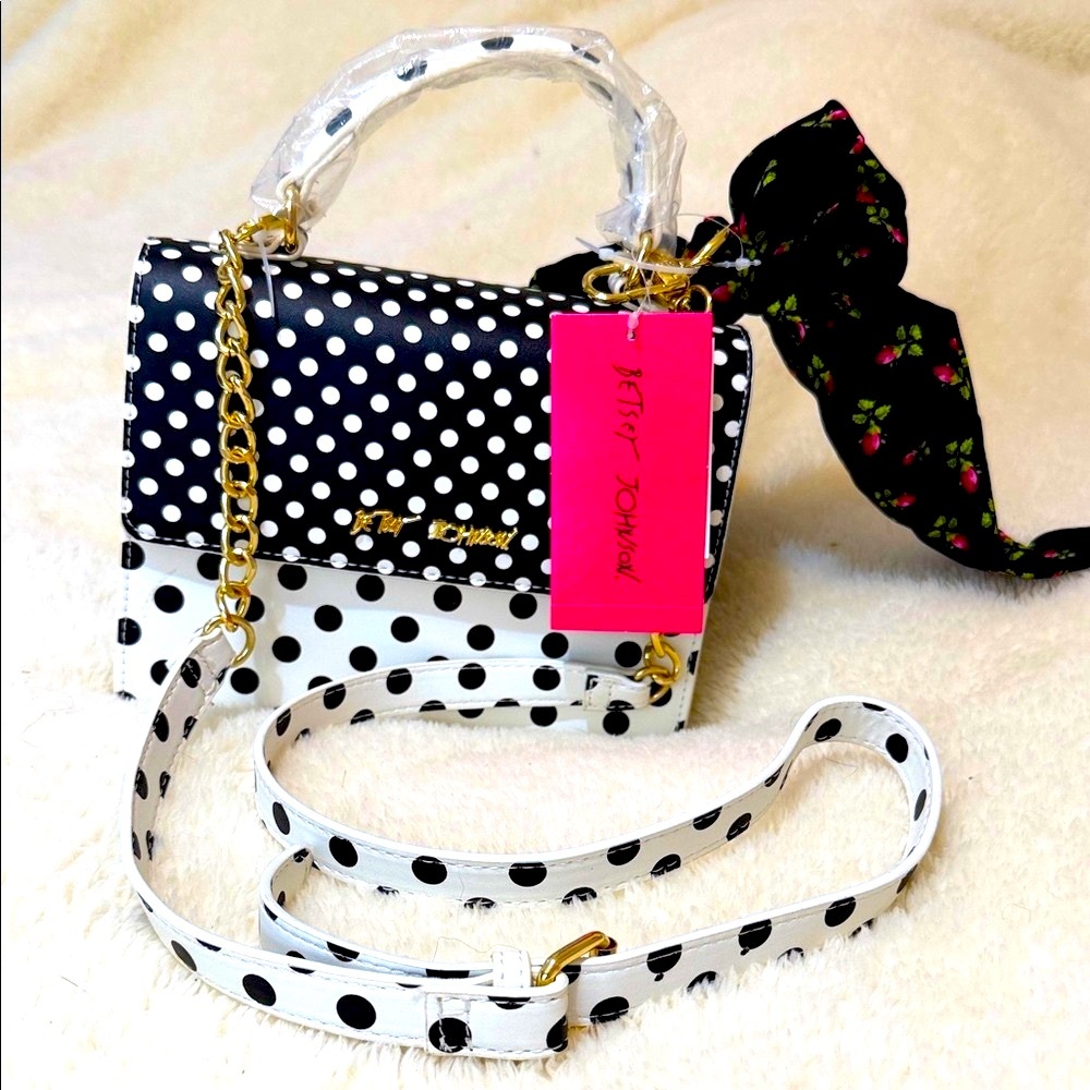 💗Betsey Johnson Black and White Polka Dot Mini Bag💕